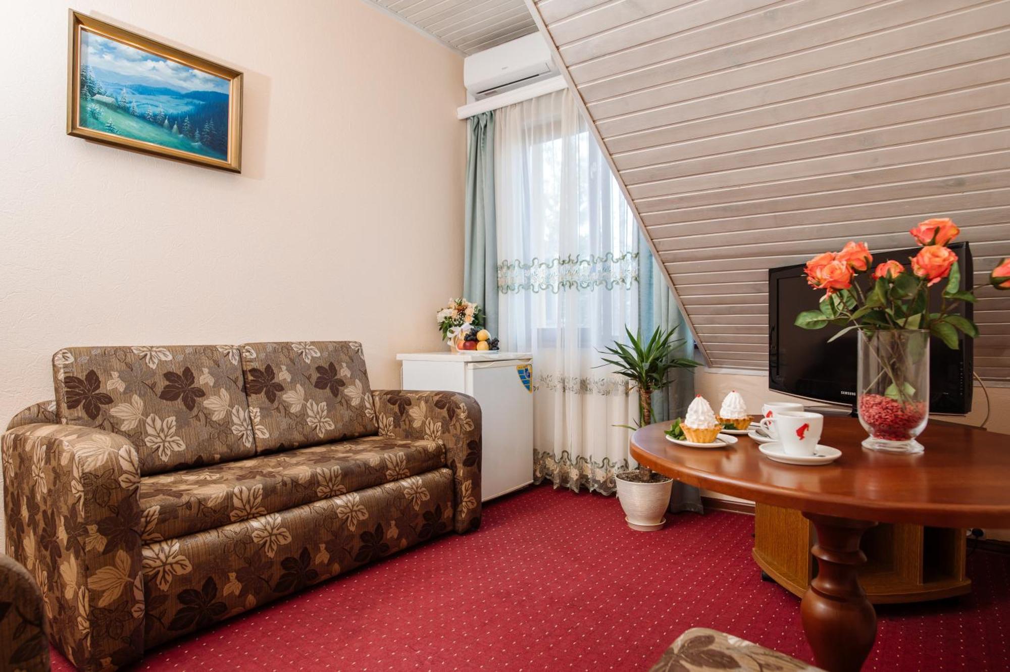 Hotel Club Ph Truskavets Exterior foto